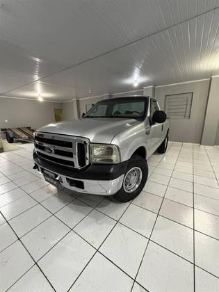 FORD F-250 4.2 XL 4X2 CS TURBO INTERCOOLER DIESEL 2P MANUAL FORD F-250 4.2 XL 4X2 CS TURBO INTERCOOLER DIESEL 2P MANUAL